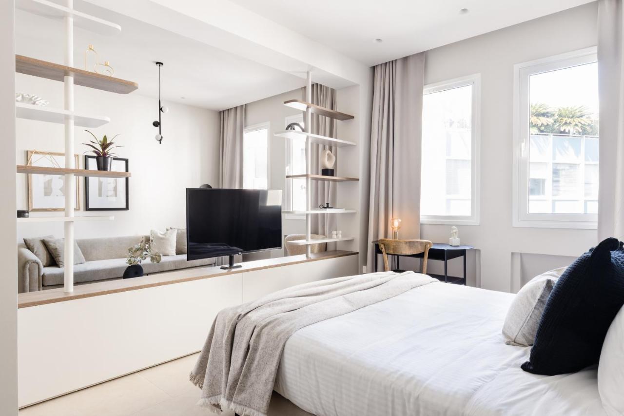 Luxury Apartments In Plaka By Upstreet Афины Экстерьер фото