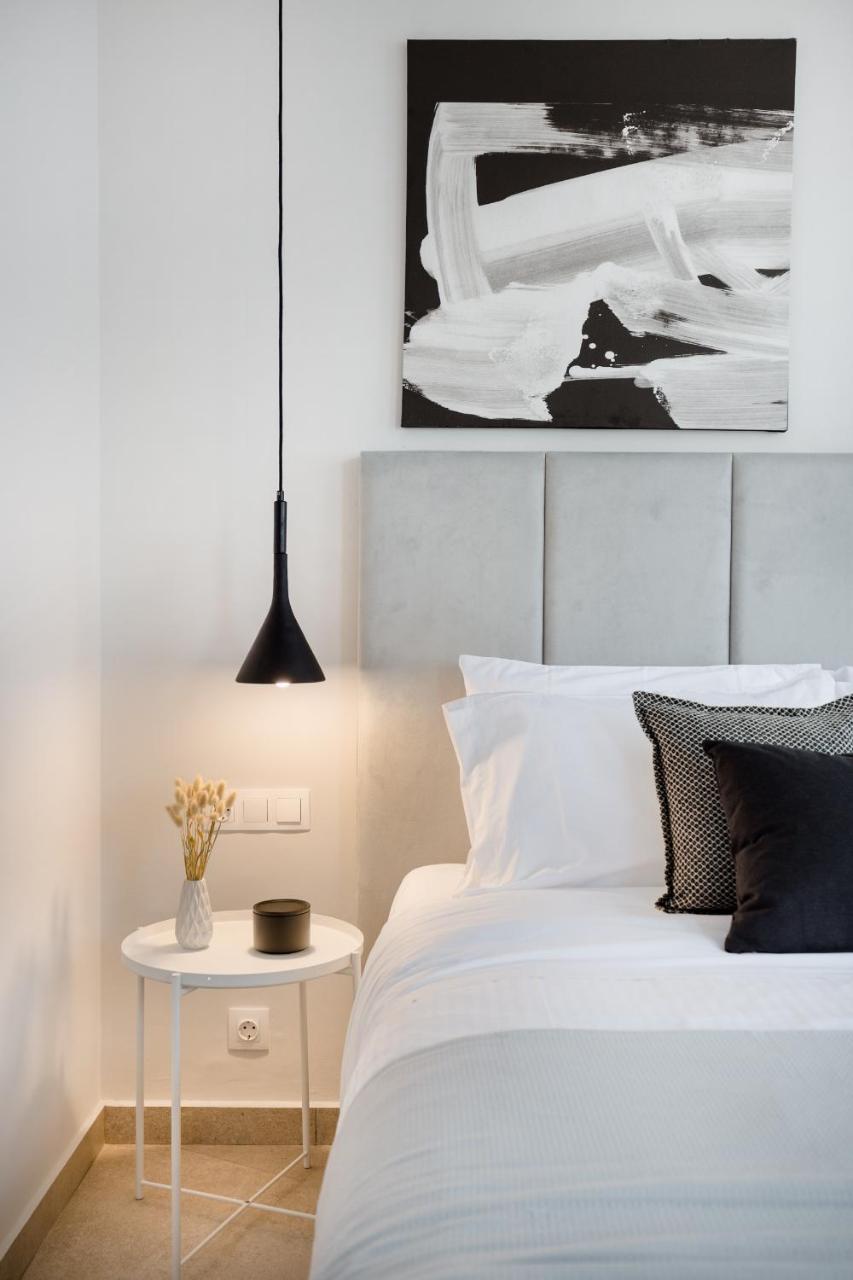Luxury Apartments In Plaka By Upstreet Афины Экстерьер фото