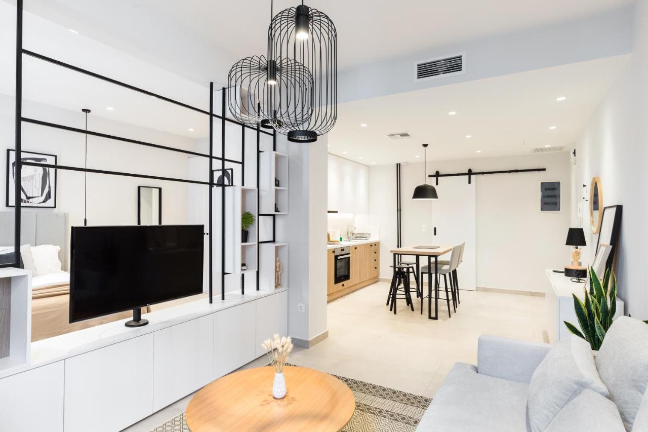 Luxury Apartments In Plaka By Upstreet Афины Экстерьер фото