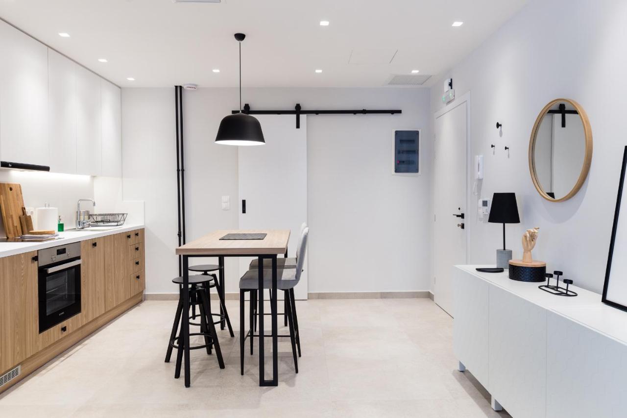 Luxury Apartments In Plaka By Upstreet Афины Экстерьер фото